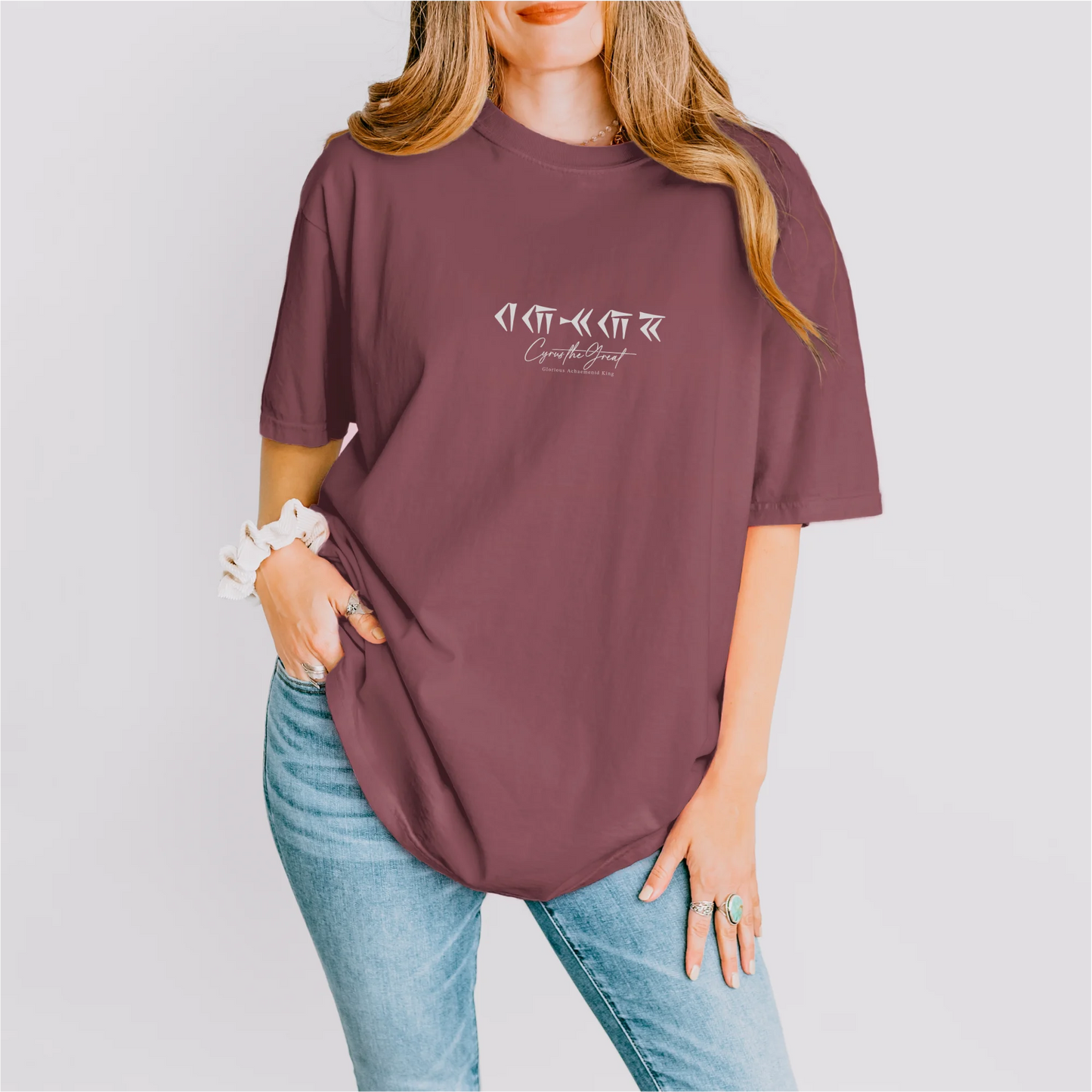 PARSLEX _ Glorious Achaemenid King cotton graphic T-shirt