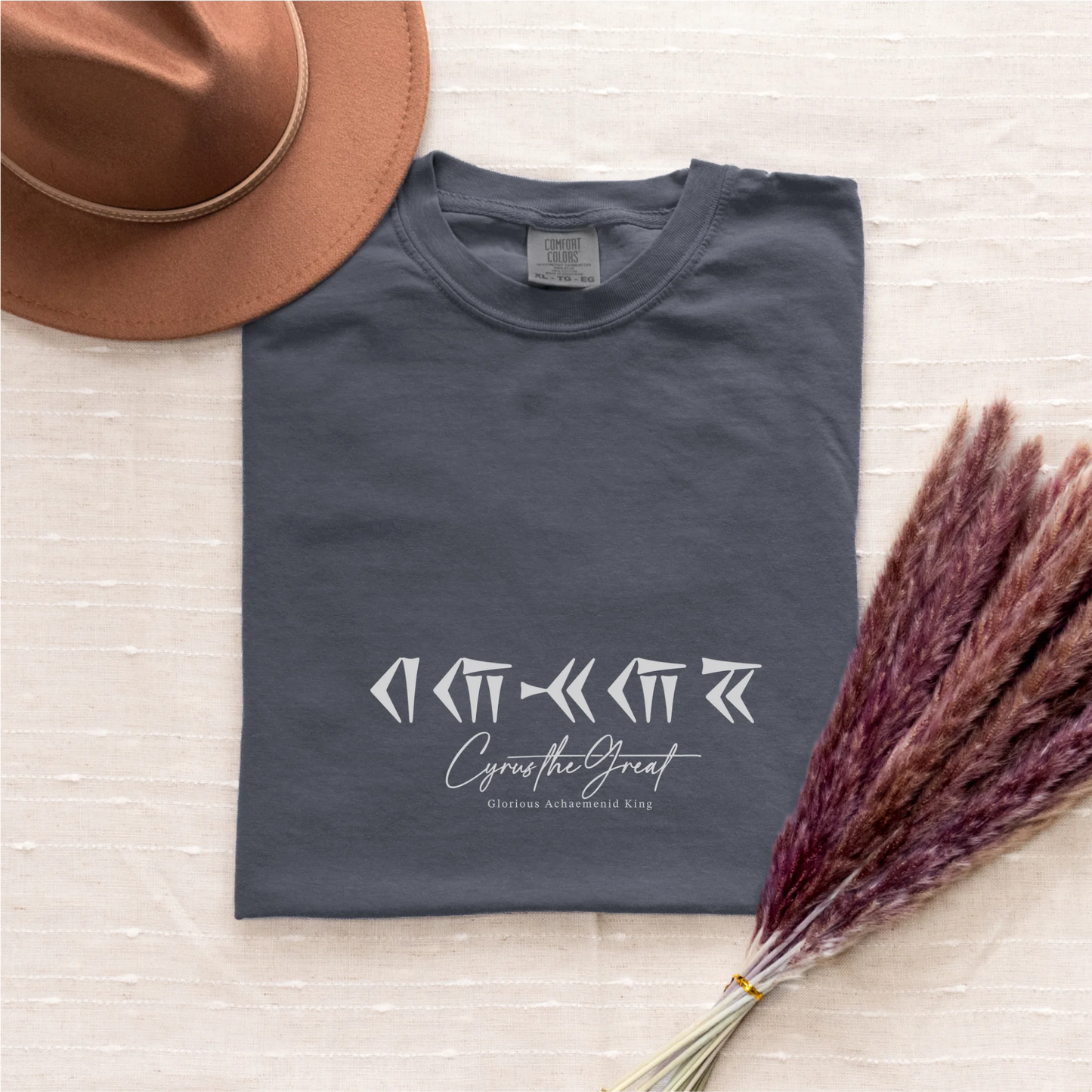 PARSLEX _ Glorious Achaemenid King cotton graphic T-shirt